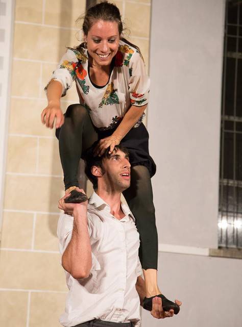 Artisti_di_Strada_FourHands_Circus_small